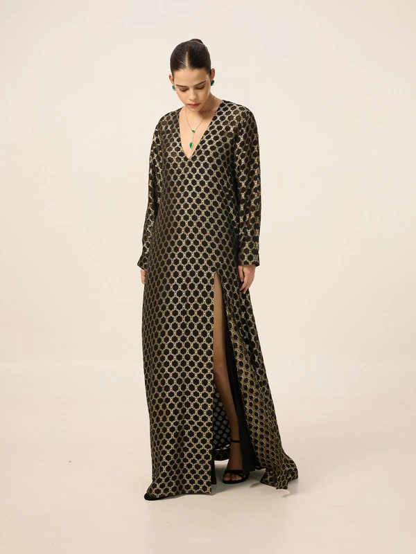 Handwoven Black Kaftan – Deep V-Neck & Front Slit
