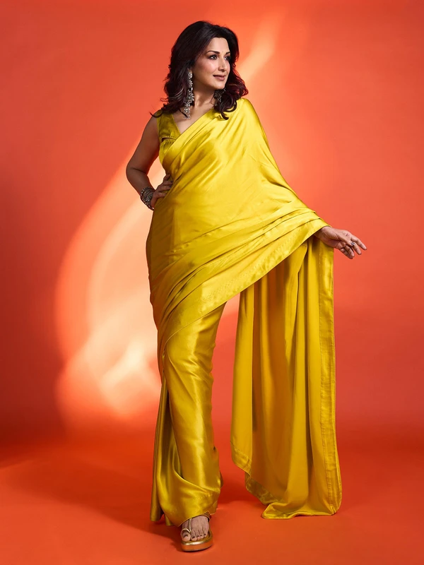 Sonali Bendre in Handwoven Citrine Yellow Silk Saree