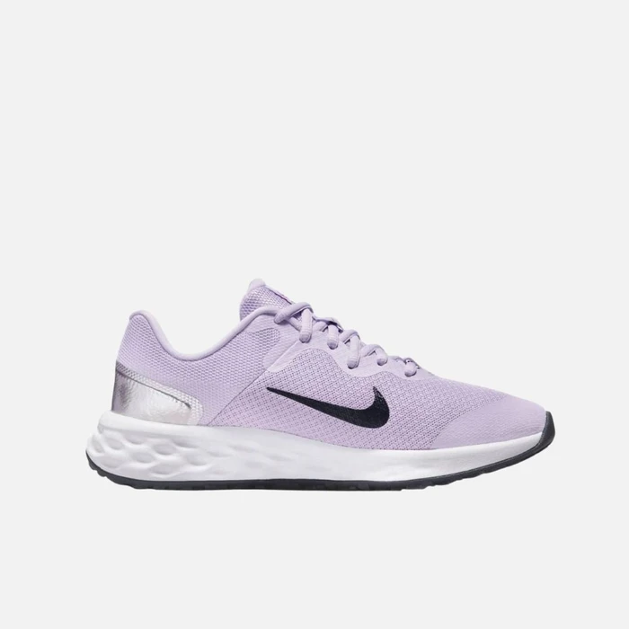 Nike Revolution 6
