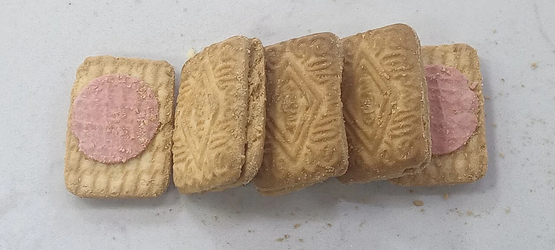 Cream Biscuits (Cream Biscuit)