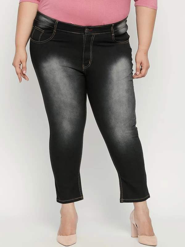 ZUSH Plus Size Women Black Regular Fit Mid-Rise Clean Look Jeans