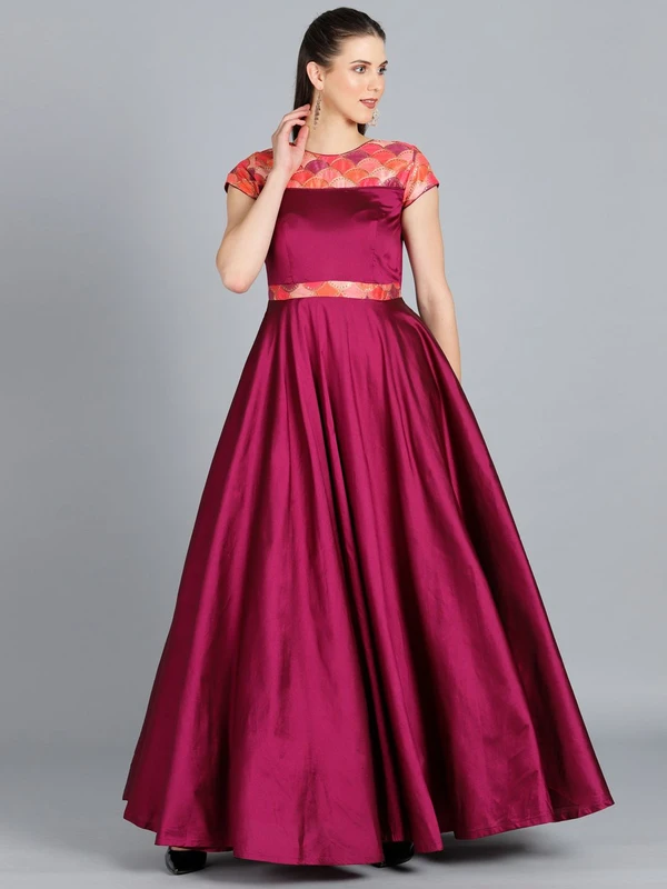 EthnoVogue Women Burgundy Solid Made to Measure Printed Cocktail Gown