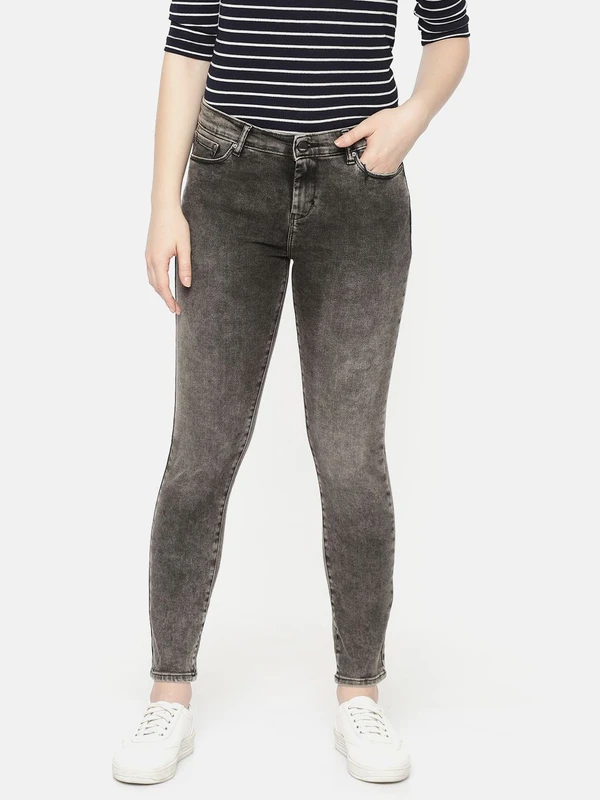 SPYKAR Women Black Adora Skinny Fit Mid-Rise Clean Look Stretchable Ankle Jeans