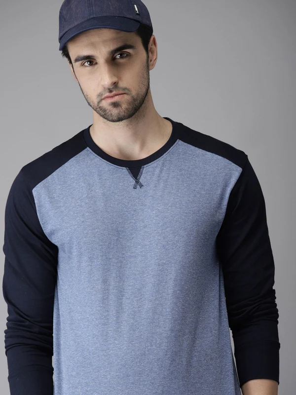 Campus Sutra Men Blue Solid Round Neck T-shirt